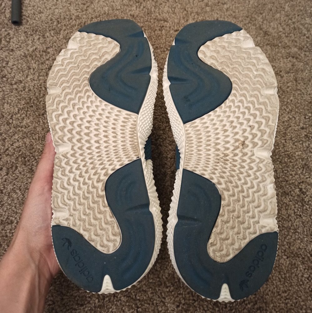 Adidas Woman Sneaker